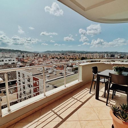 Cozy Rooftop Apartment - Your Home, Away From Home! ติรานา ภายนอก รูปภาพ